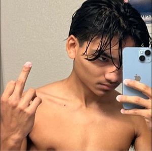 Meet your Posher, Diego